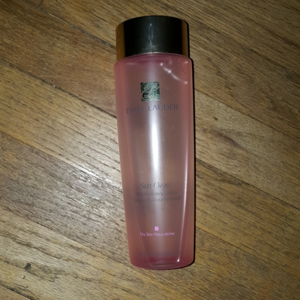 Estee Lauder Soft Clean Silky Hydrating Lotion